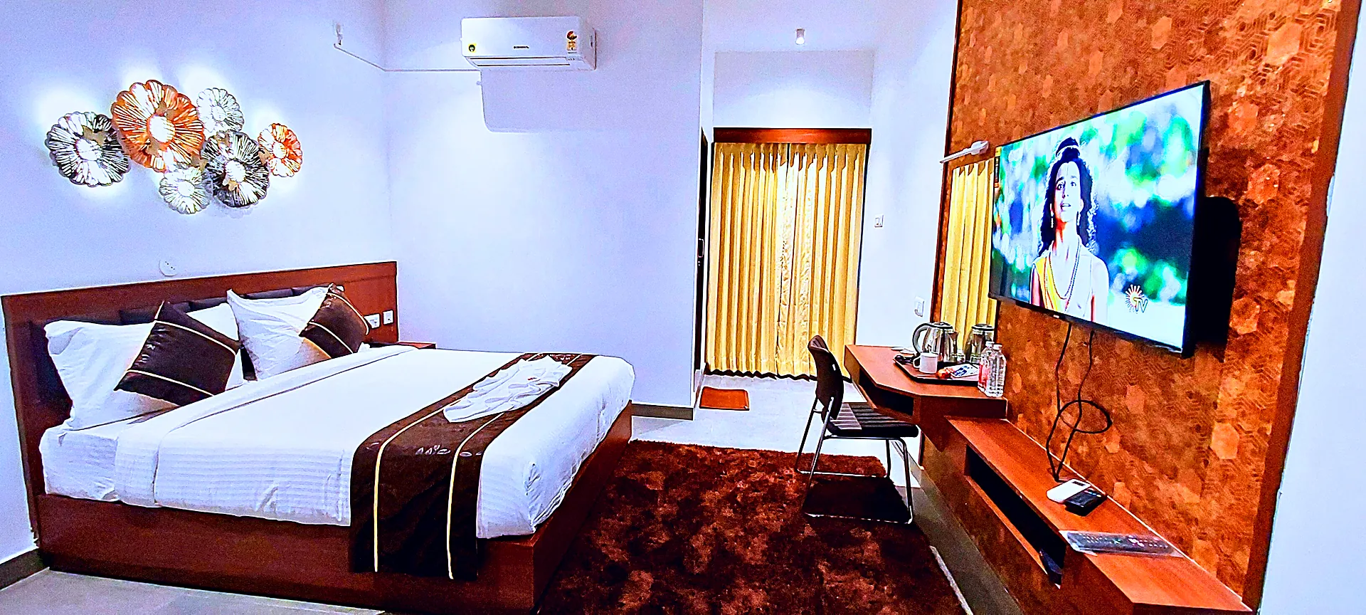 Roundana Residency, Kazhipattur, near SIPCOT Siruseri