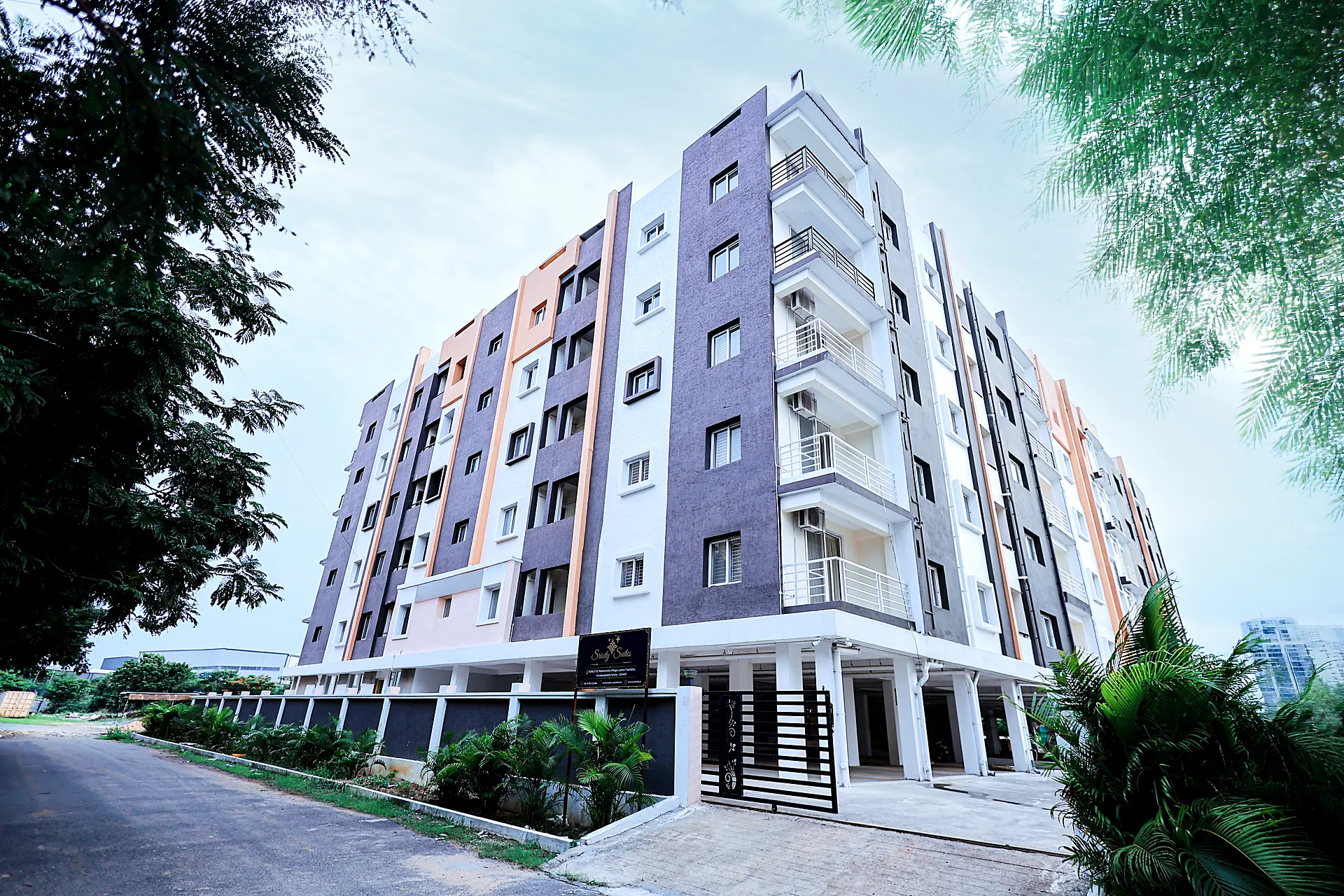Signature Suites, Sri City